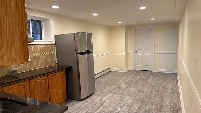 385 Victory Blvd #1B — Photo 1