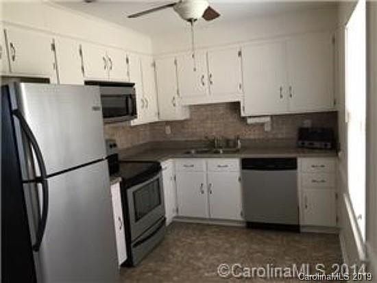 2nd image of 5702 Hillcrest Cir