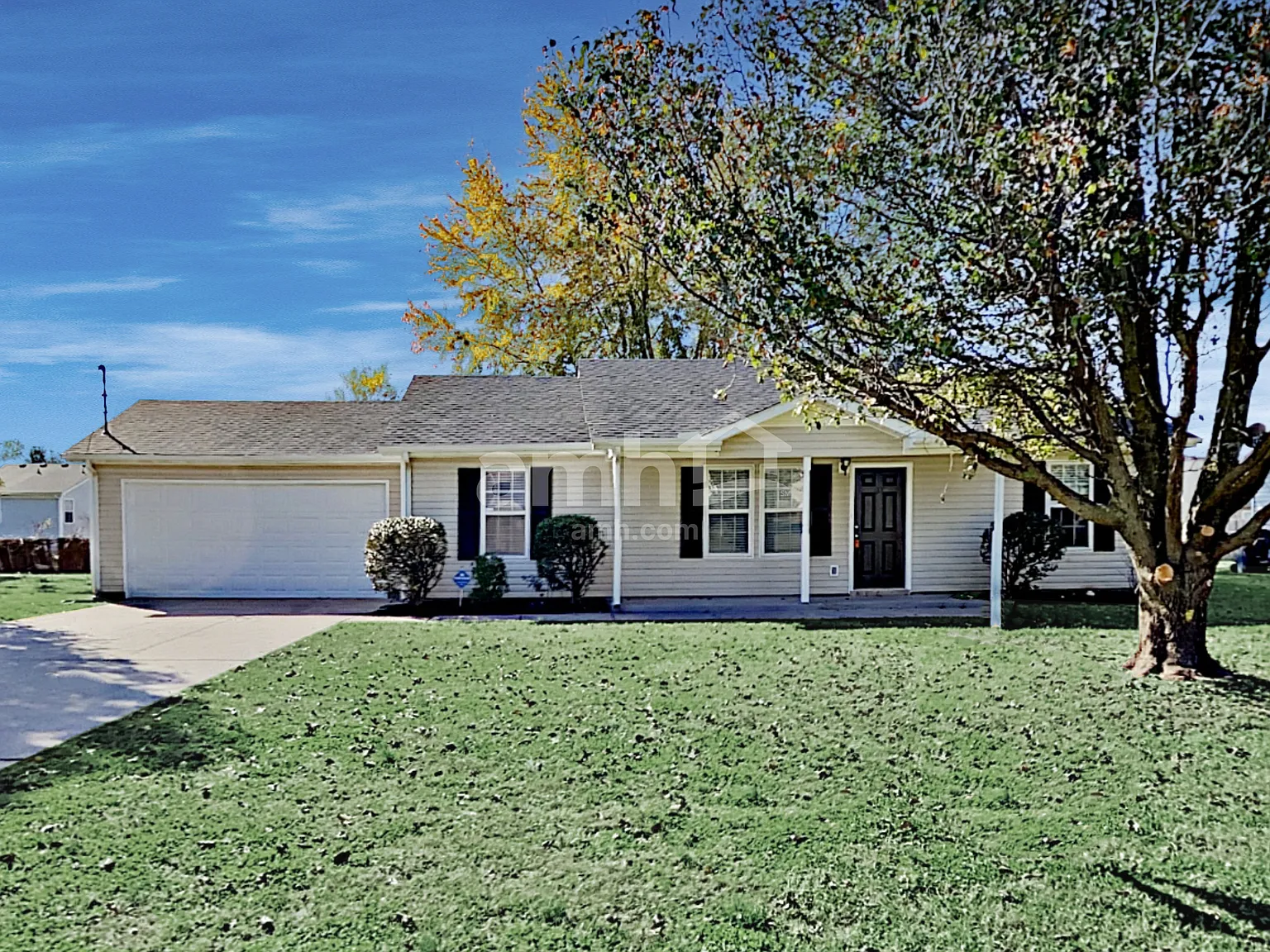 3 bed, 2.0 bath, 1118 sqft, $1,925 — Photo 1