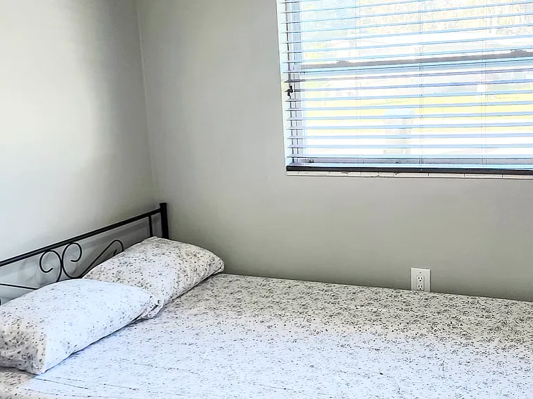 COZY BED
