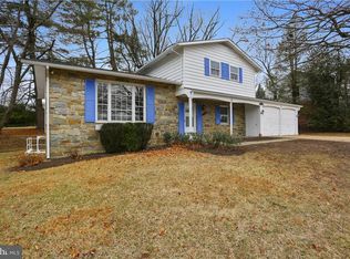 16702 Briardale Rd, Rockville, MD 20855