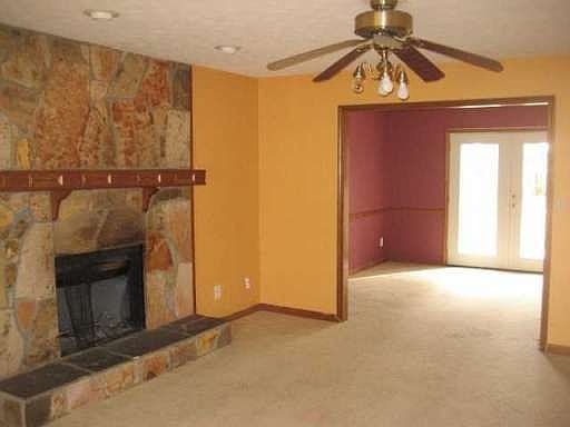 2nd image of 3606 Winterberry Ln
