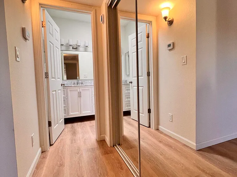 5500 N Valley View Rd #231 — Photo 13