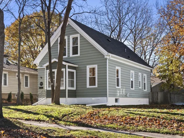 2211 South 78th STREET, West Allis, WI 53219