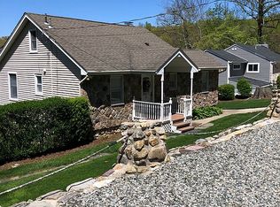 49 Upper Lakeview Ave, Ringwood, NJ 07456