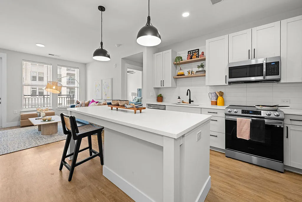 NOVEL Morrisville by Crescent Communities — Photo 1