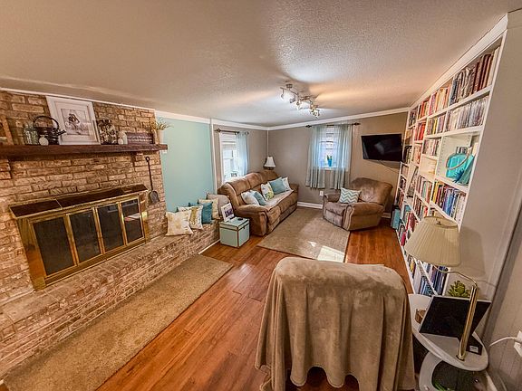 5th image of 6114 Thorn Grove Pike