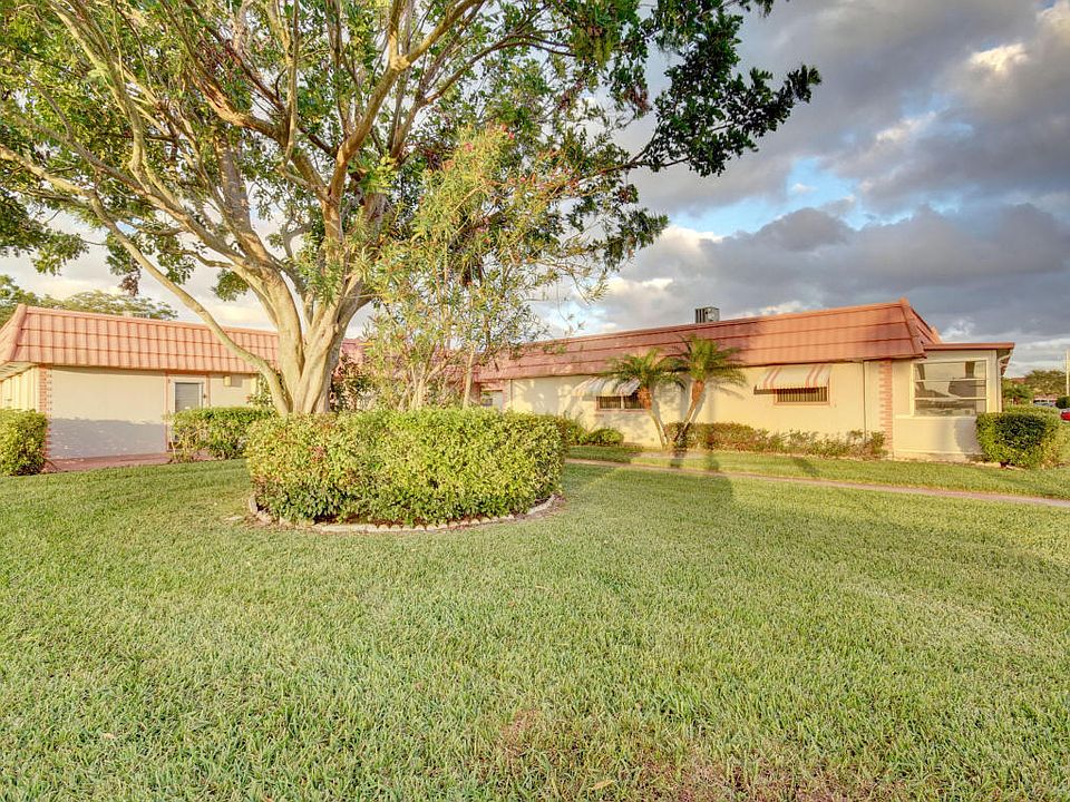 1st image of 46 Seville Dr #B