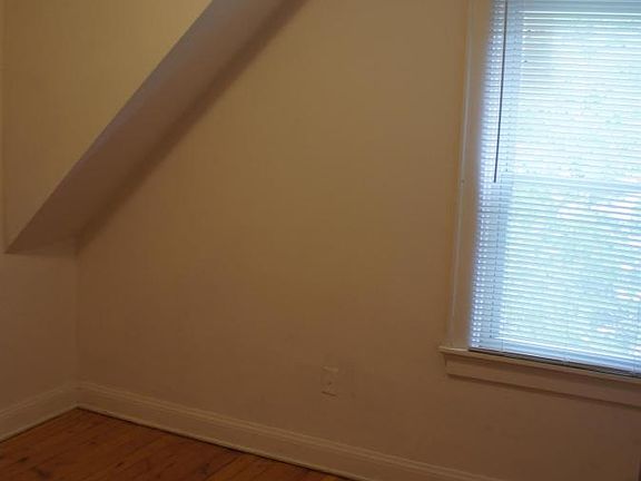 5th image of 3120 N 41st St #A