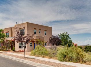 7213 Avenida El Nido, Santa Fe, NM 87507