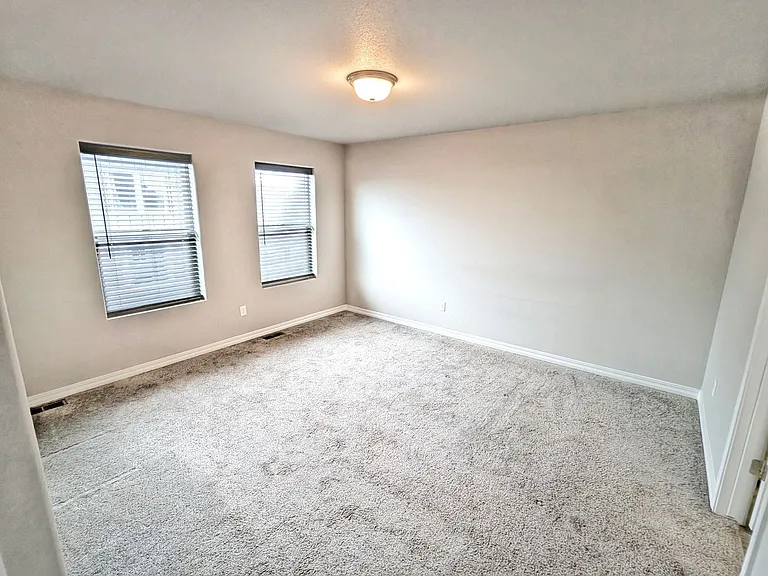 7519 Mount Elbert Point — Photo 24