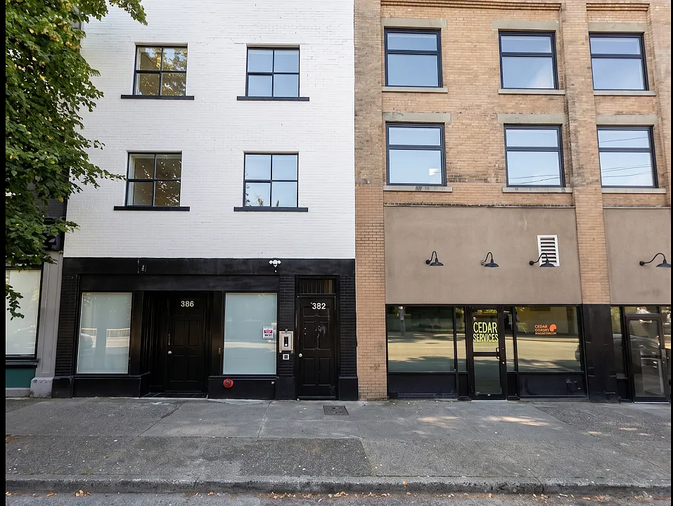 382 Powell St #8