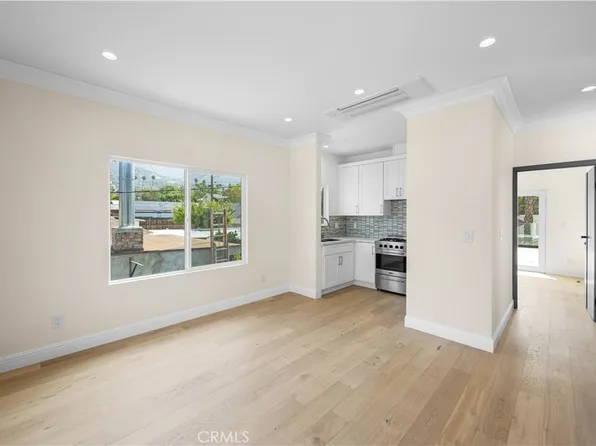 828 E Olive Ave, Burbank, CA 91501