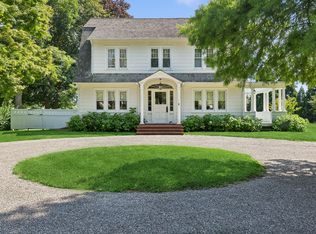 2803 Montauk Hwy, Bridgehampton, NY 11932