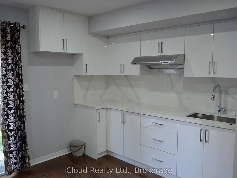 319 Aspendale Cres #STUDIO — Photo 3