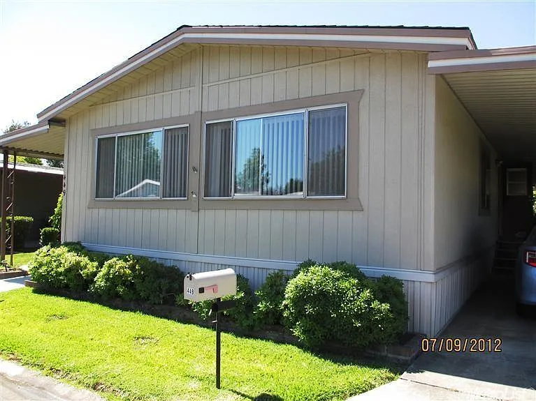 449 Royal Crest Cir photo 1