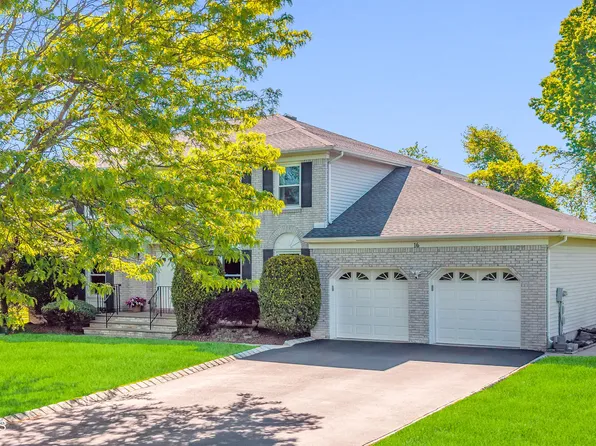 16 Cape May Drive, Marlboro, NJ 07746