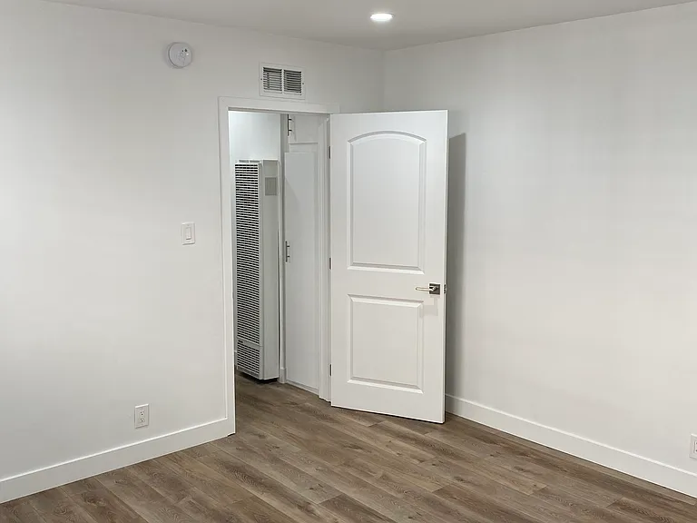 1442 S Wooster St #1 — Photo 15