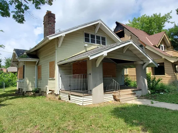 2403 North 44th STREET, Milwaukee, WI 53210