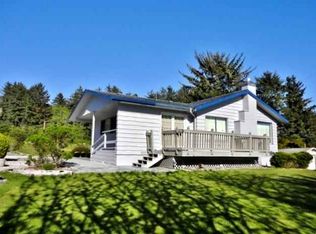 12544 Mouth Of Smith River Rd, Smith River, CA 95567