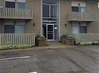 417 6th St, Rochester, MI 48307