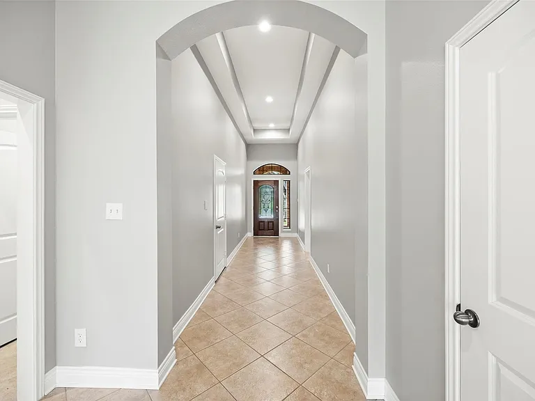 31815 Forest Oak Ln — Photo 3