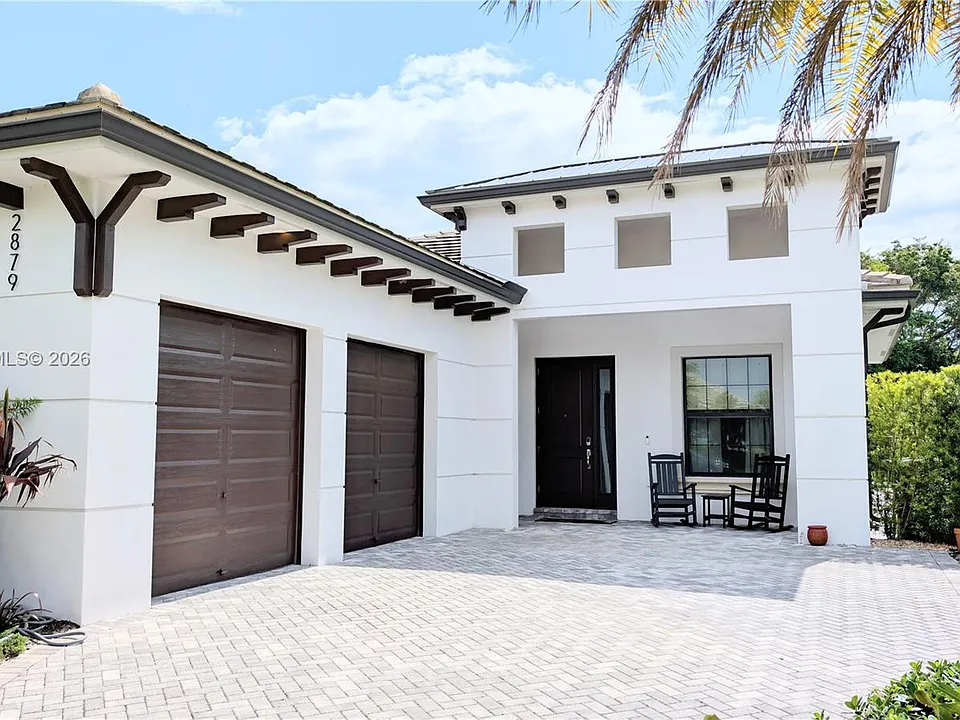 2879 Gin Berry Way