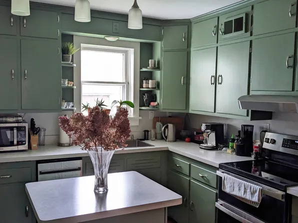 321 State Route 32 S, New Paltz, NY 12561