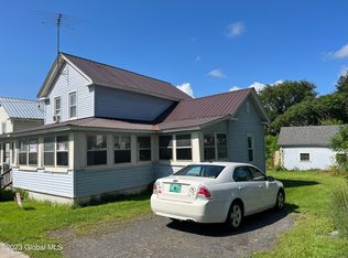 28 Church St, Granville, NY 12832