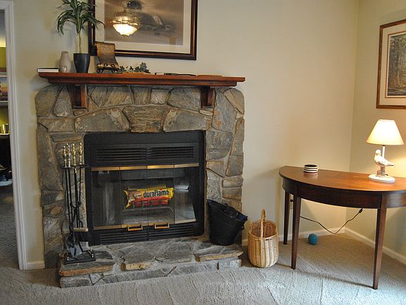 4th image of 126 Lauren Ct