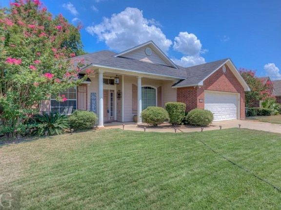 2nd image of 238 Avondale Ln