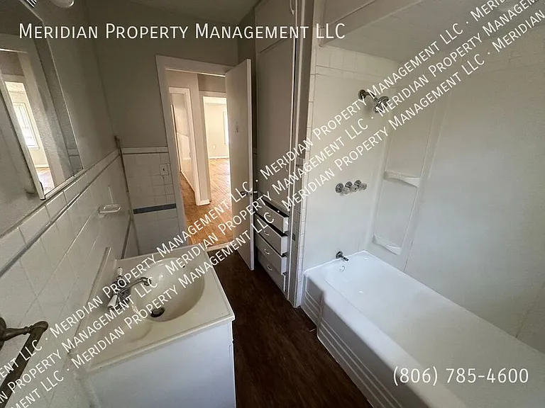 1917 37th St — Photo 10