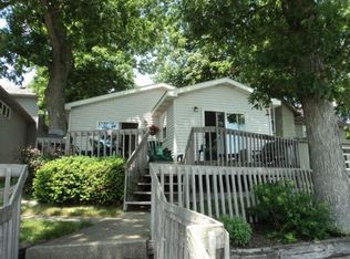 2515 W Sycamore Beach Rd, Angola, IN 46703