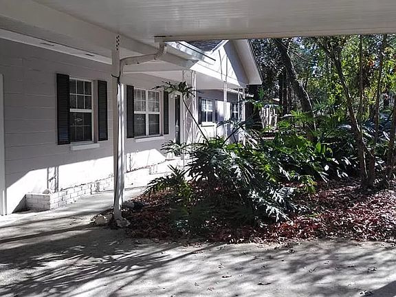 4th image of 2221 NW 36th Dr