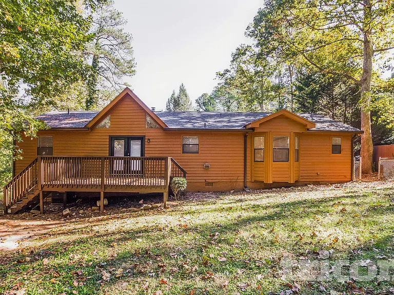 4251 Cary Dr — Photo 14