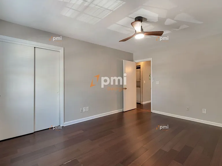3083 Colonial Way #C — Photo 12