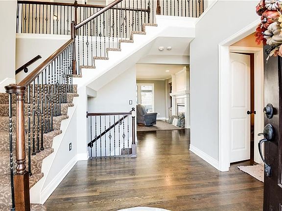 5th image of 4234 NE Park Springs Ct