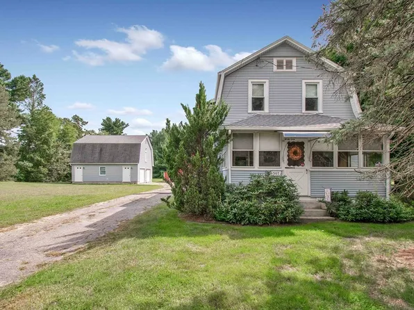 1307 Burnett Rd, Chicopee, MA 01020
