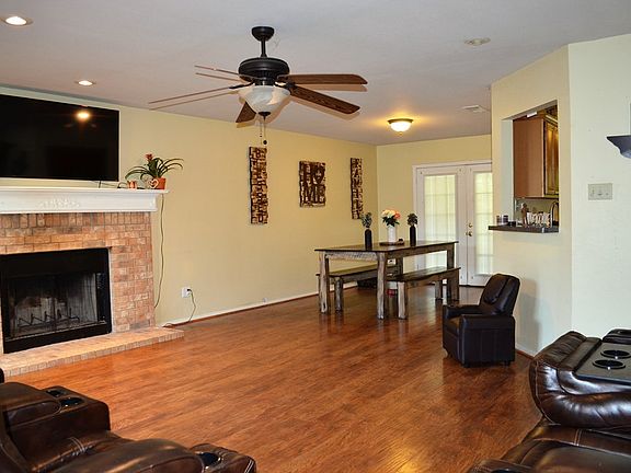 5th image of 15398 Watson Dr