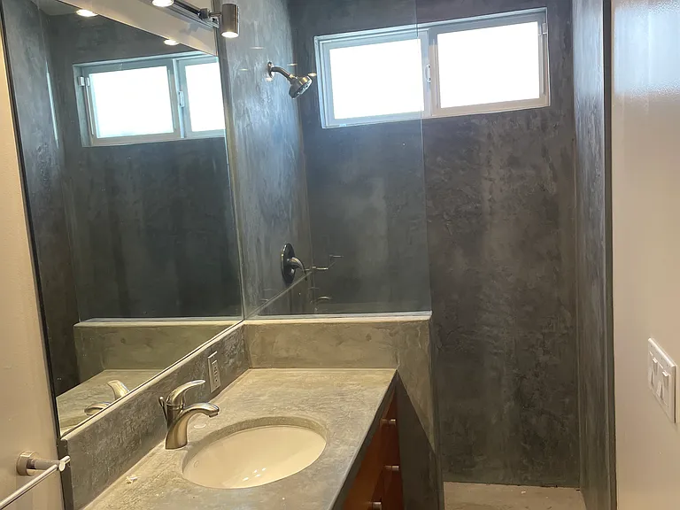 427 Grand Blvd — Photo 8