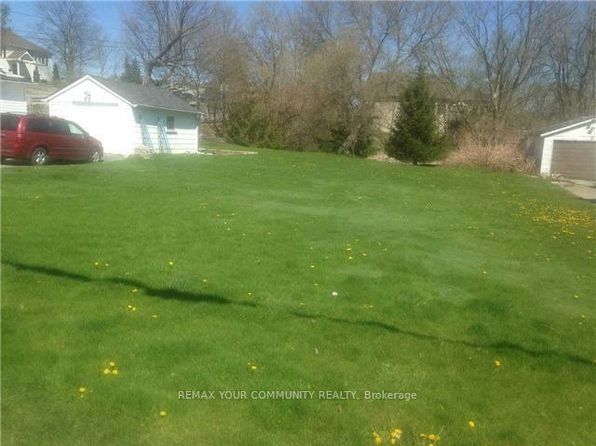 40 Tyler St, Aurora, ON L4G 2M9