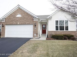 2874 Cascade Falls Cir, Elgin, IL 60124