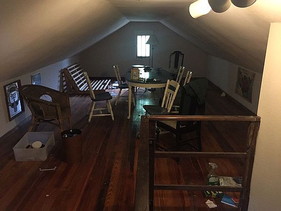 5th image of 1471 Sproule Ave