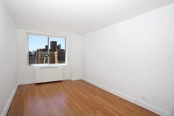 Rented by Manhattan Skyline | media 3