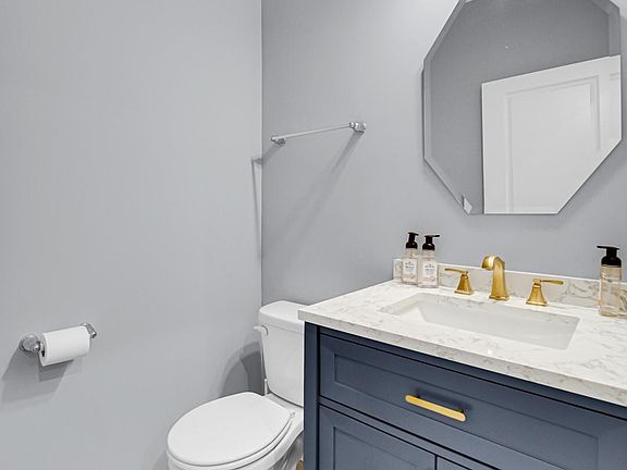 4th image of 3687 Ambrosia Dr
