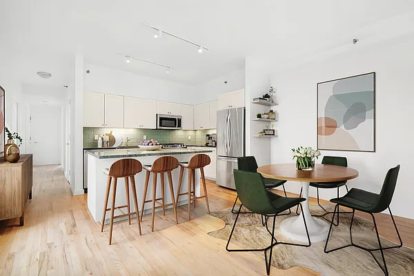 Sold by Bohemia Realty Group | media 2