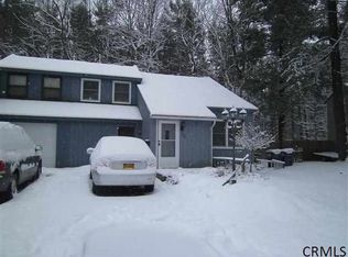 19 Wake Robin Rd, Malta, NY 12020
