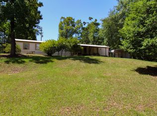 1690 Walkerville Rd, Many, LA 71449