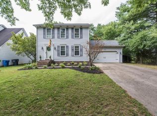 1700 Farmview Dr, Lexington, KY