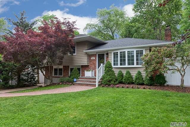 1st image of 22 Jameson Ct